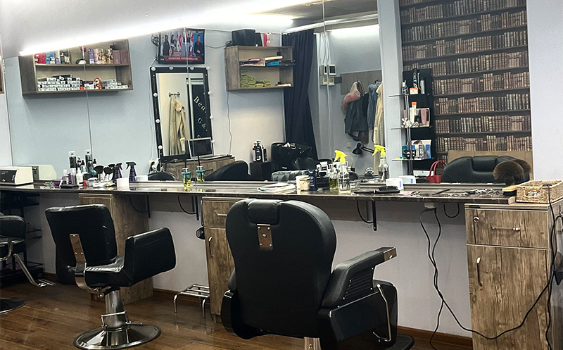 ტუჩის და წარბის კონტური ან დაფერვა და წარბის ღეროვანი შევსება