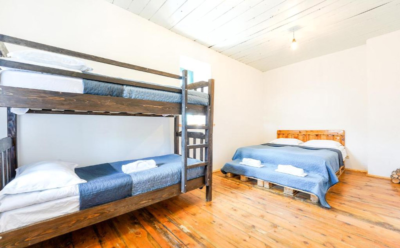 ნომრები სვანეთში, უშგულში 2, 3 და 4 სტუმარზე