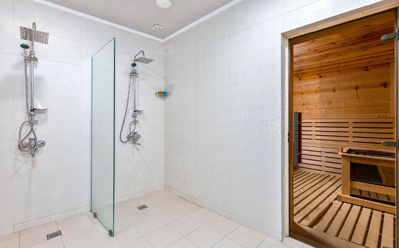 ნომერი 2 სტუმარზე საუზმით, გერგეთის და მყინვარწვერის ხედით ყაზბეგის პრემიუმ კლასის სასტუმროში