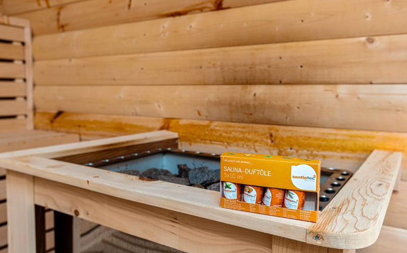 ნომერი 2 სტუმარზე საუზმით, გერგეთის და მყინვარწვერის ხედით ყაზბეგის პრემიუმ კლასის სასტუმროში