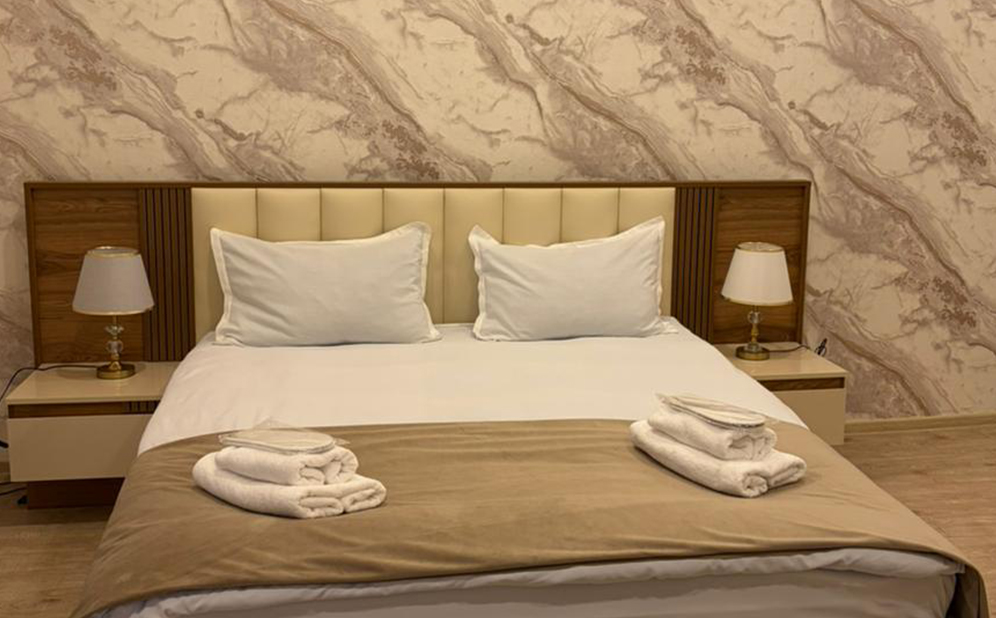 ნომერი 2 ან 3 სტუმარზე საუზმით და ღია აუზით სიღნაღში