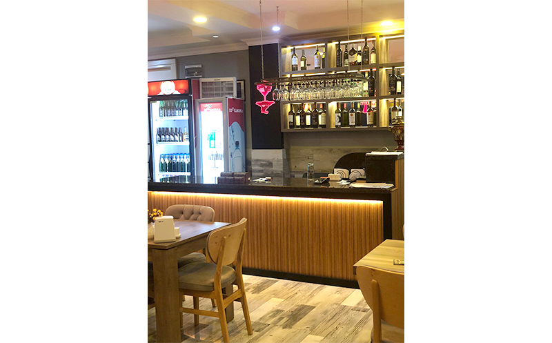 ბათუმში, ნომრები 2 და 3 სტუმარზე