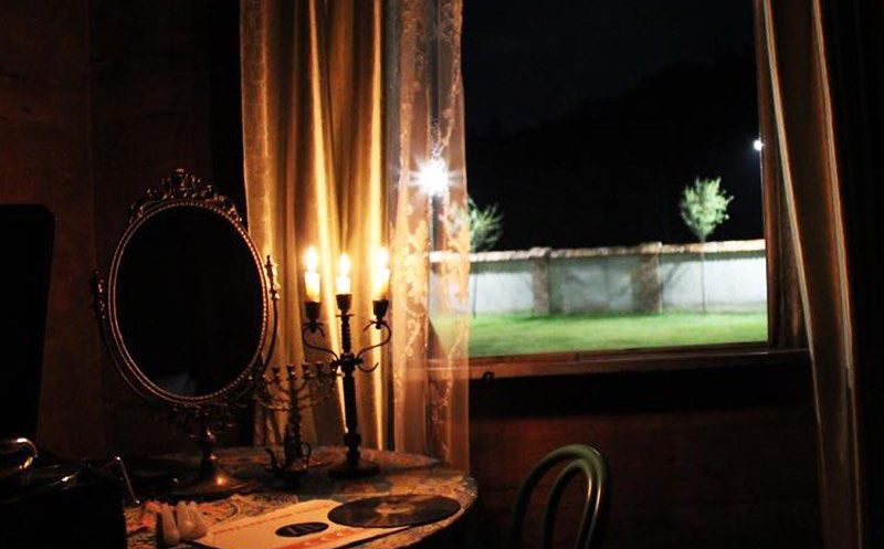 ნომერი საუზმით ორ სტუმარზე ზესტაფონში!