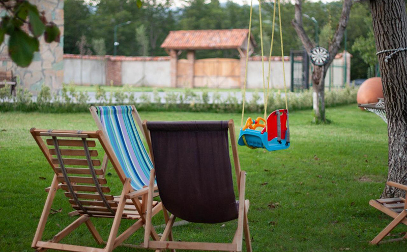 ნომერი საუზმით ორ სტუმარზე ზესტაფონში!