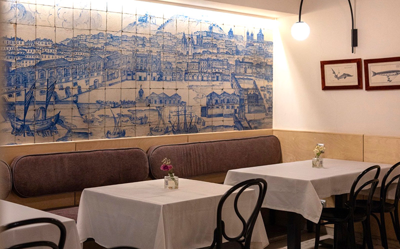 ზუთხის დაფა და სასმელი 6 სტუმარზე