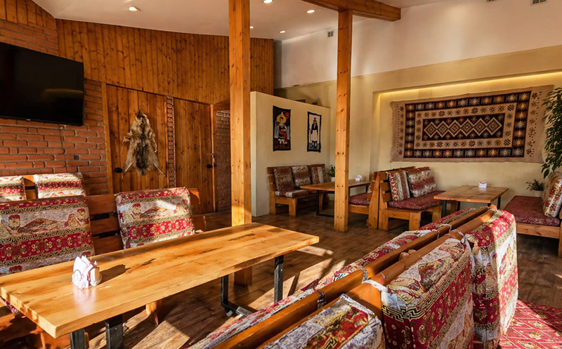 კერძები და არაყი 5-6 სტუმარზე