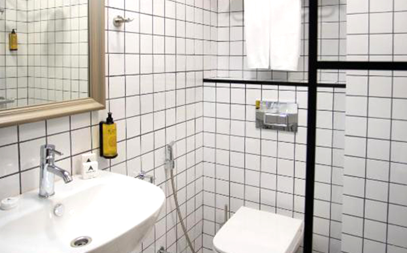 მაისი, ივნისი, სექტემბერი, ბათუმში აპარტამენტი 2 სტუმარზე ზღვის ხედით, აივნით და სამზარეულოთი