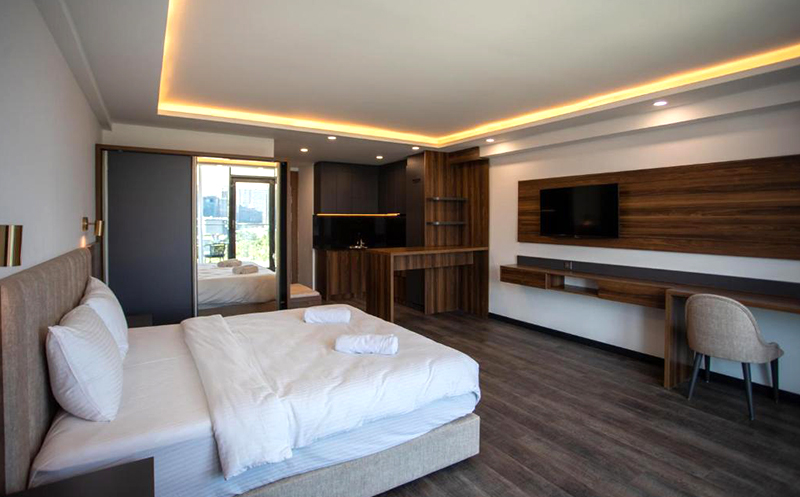 მაისი, ივნისი, სექტემბერი, ბათუმში აპარტამენტი 2 სტუმარზე ზღვის ხედით, აივნით და სამზარეულოთი