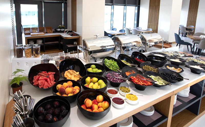 მაისი, ივნისი, სექტემბერი, ბათუმში აპარტამენტი 2 სტუმარზე ზღვის ხედით, აივნით და სამზარეულოთი