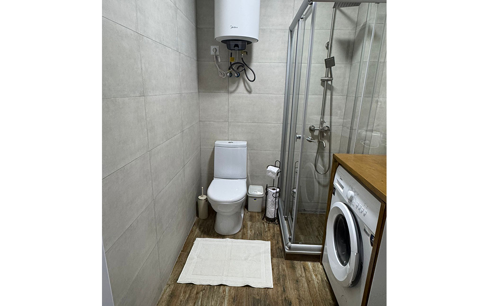 ბაზალეთში აპარტამენტი, 2+2 სტუმარზე ღია აუზით