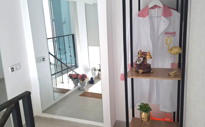 მანიკური გელ ლაქით, გამაგრებით და ნუნების დამუშავებით