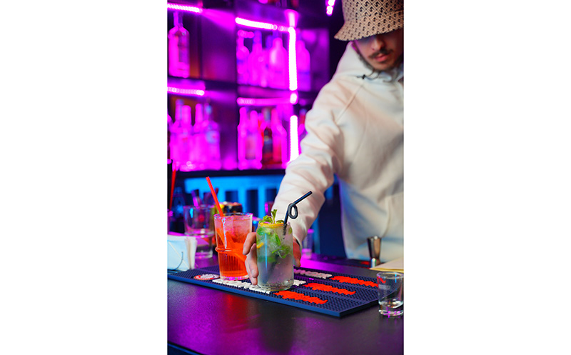 10 - 30 სტუმარზე კერძები, სასმელი, DJ, კარაოკე,