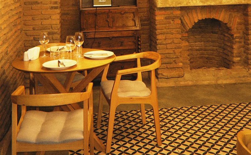 კერძები და სასმელი 6/8 სტუმარზე