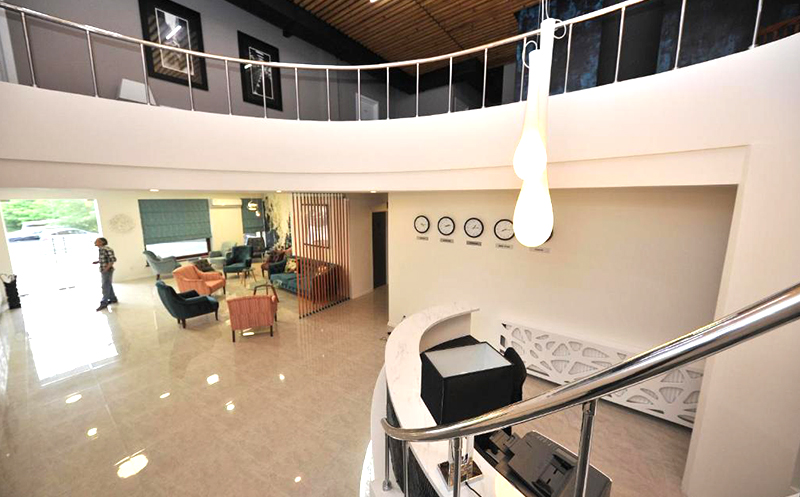 თბილისში, ნომრები 2-3 სტუმარზე საუზმით