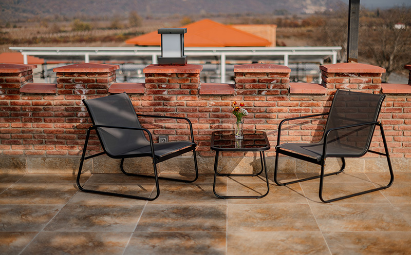 კახეთში ნომერი 2 სტუმარზე საუზმით, ღვინის ტურით და დეგუსტაციით