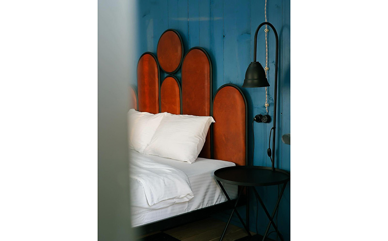 ვარციხეში, გლემფინგი 2 სტუმარზე საუზმით და დახურული აუზით