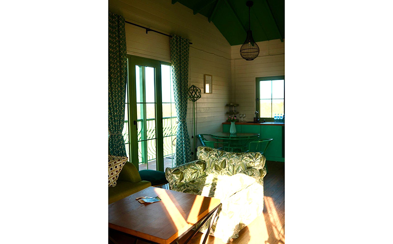 ვარციხეში, სახლი ვენახზე 4 სტუმარზე საუზმით და დახურული აუზით