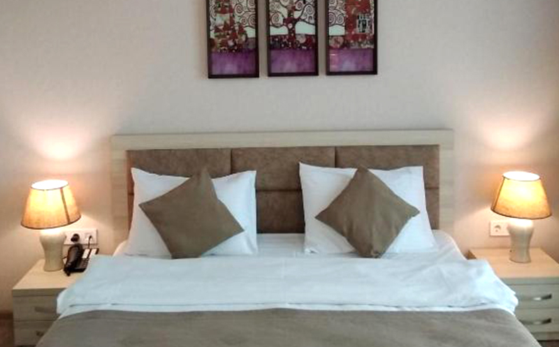 თბილისში, ნომერი 2 სტუმარზე33333333