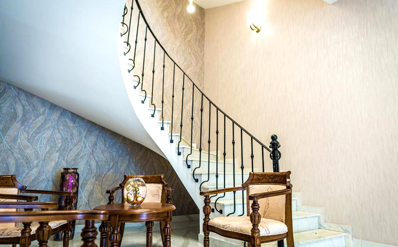 თბილისში, ნომერი 2 სტუმარზე33333333