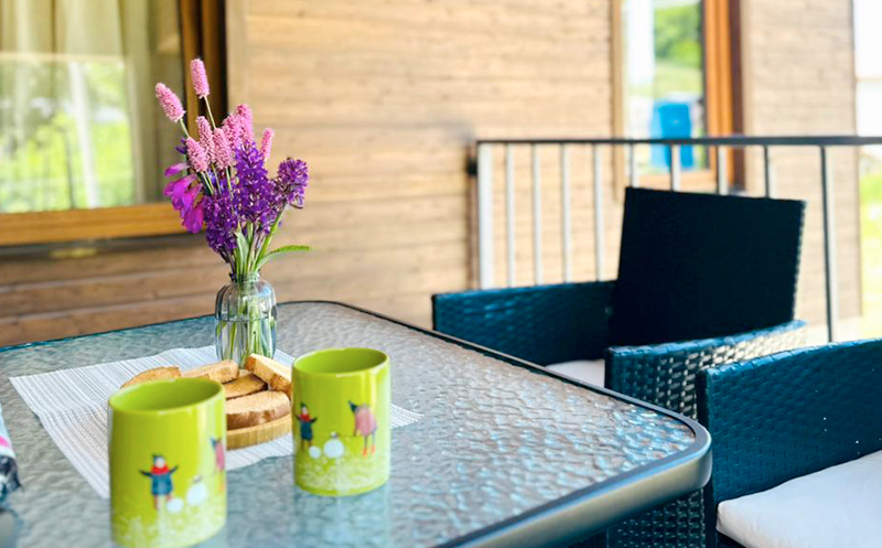 ორ სართულიანი კოტეჯი ბაკურიანში 5+1 სტუმარზე