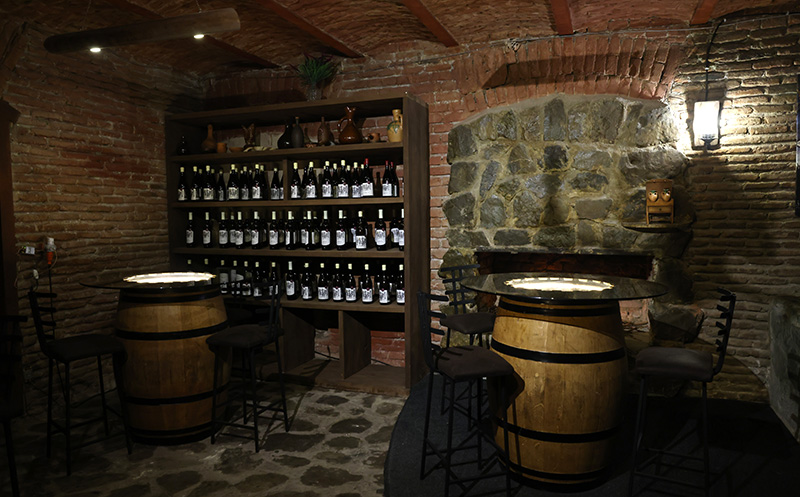 კერძები და სასმელი 4 სტუმარზე