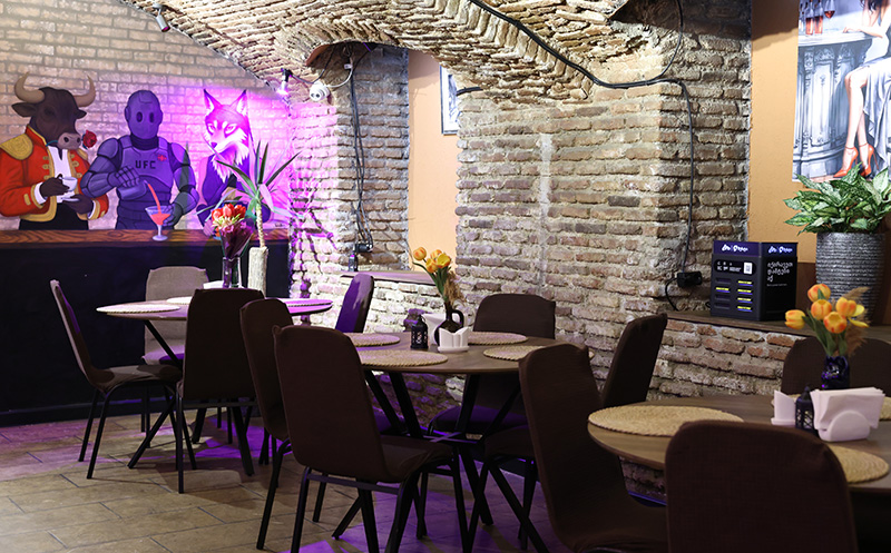 კერძები და სასმელი 4 სტუმარზე