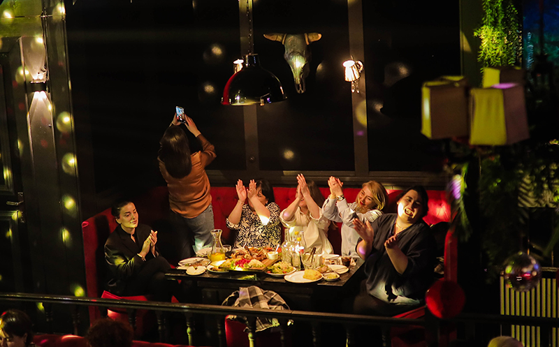 კერძები და სასმელი 10 ბავშვზე