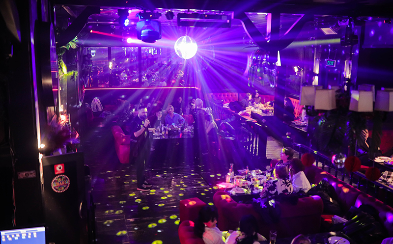 კერძები და სასმელი 10 ბავშვზე