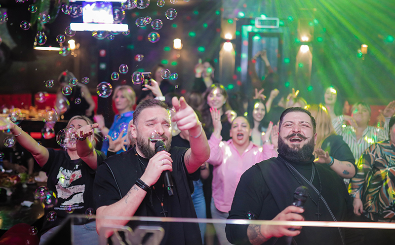 კერძები და სასმელი 10 ბავშვზე