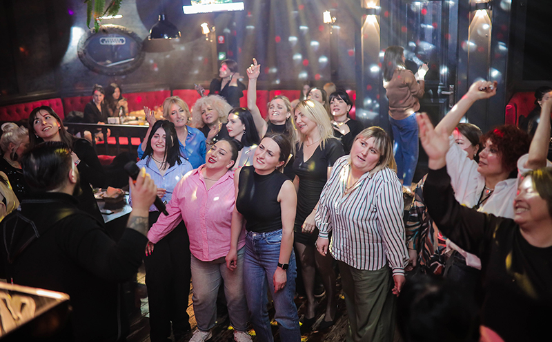 კერძები და სასმელი 10 ბავშვზე