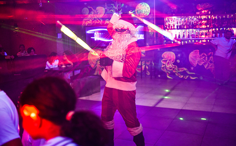 საახალწლო კარნავალი ან დაბადების დღე 15, 20, 25 ან მეტ ბავშვზე კლუბ დეჟავუში