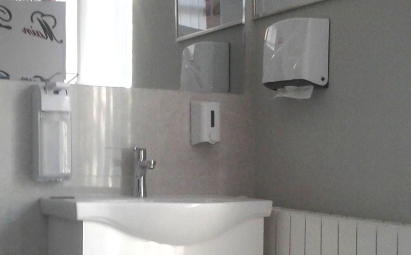 ცირკონო ან მეტალო კერამიკის გვირგვინი