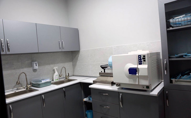 ცირკონო ან მეტალო კერამიკის გვირგვინი