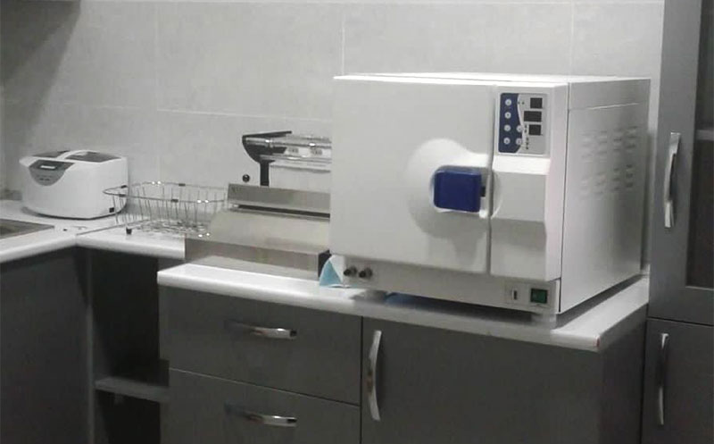 ცირკონო ან მეტალო კერამიკის გვირგვინი