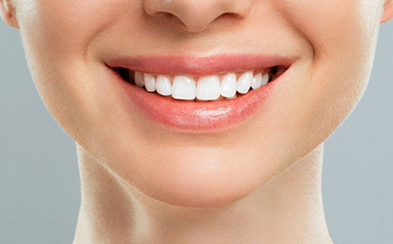 ცირკონო ან მეტალო კერამიკის გვირგვინი