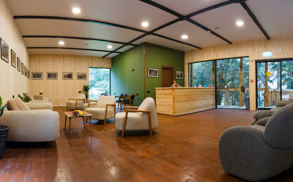 ივნისში, აბასთუმანში კოტეჯები 2 სტუმარზე სამჯერადი კვებით