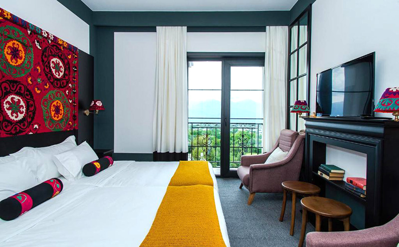 კახეთში, ნომერი 2 ან 3 სტუმარზე საუზმით, შიდა და ღია აუზით, საუნით და საბილიარდო სივრცით