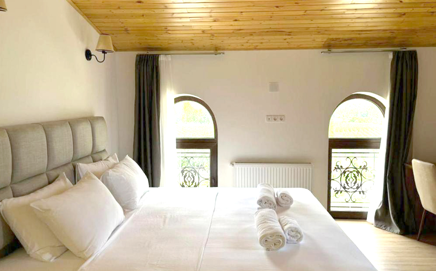 რაჭაში ნომრები საუზმით 2,3 ან 4 სტუმარზე