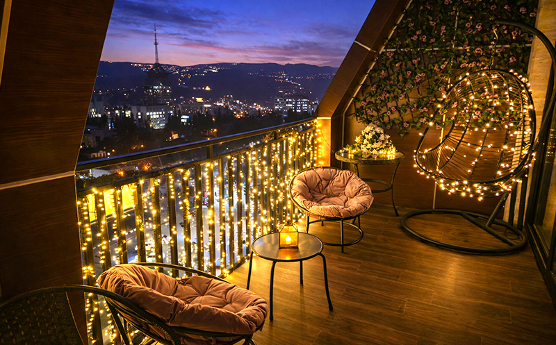 საახალწლო შეთავაზება, გალა ვახშამი, სასმელი და ცოცხალი მუსიკა