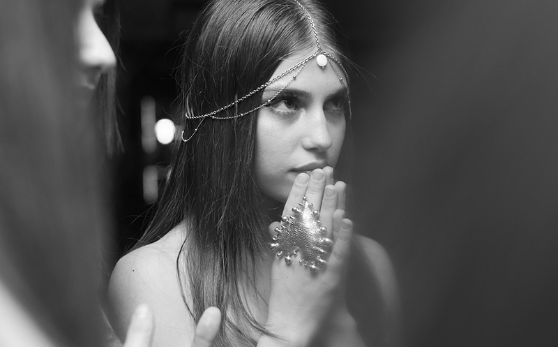 დახურული თინეიჯერული წვეულება 15 სტუმარზე