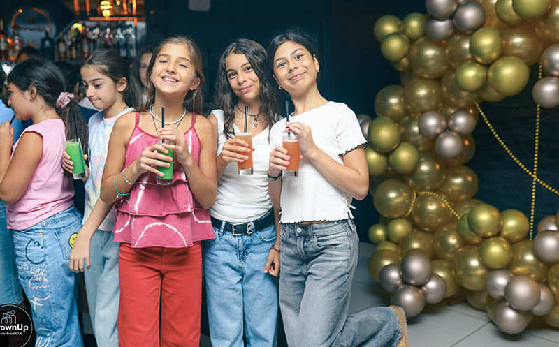 DJ&Cocktails წვეულება 10, 15, 20, 25, 30 მოზარდზე