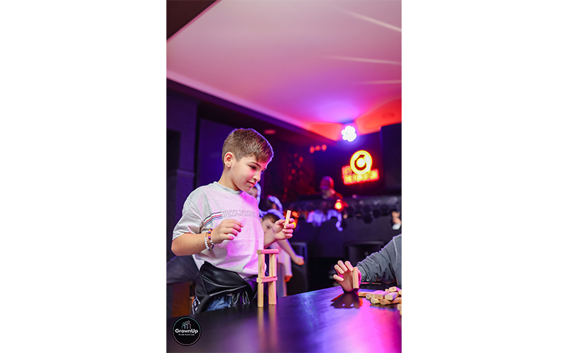 DJ&Cocktails წვეულება 10, 15, 20, 25, 30 მოზარდზე