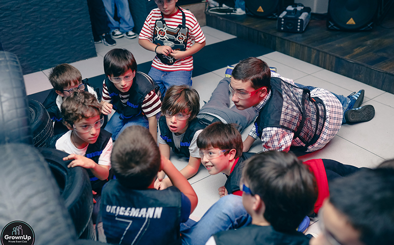 10, 15, 20, 25 მოზარდზე NERF Strike Mission წვეულება