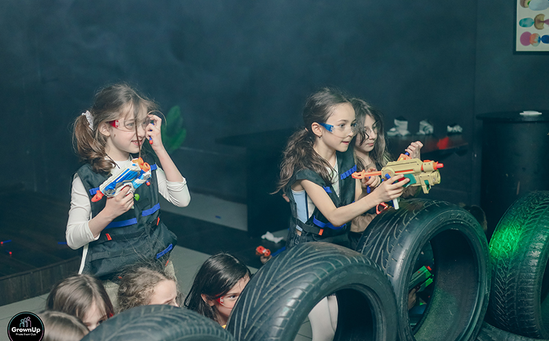 10, 15, 20, 25 მოზარდზე NERF Strike Mission წვეულება