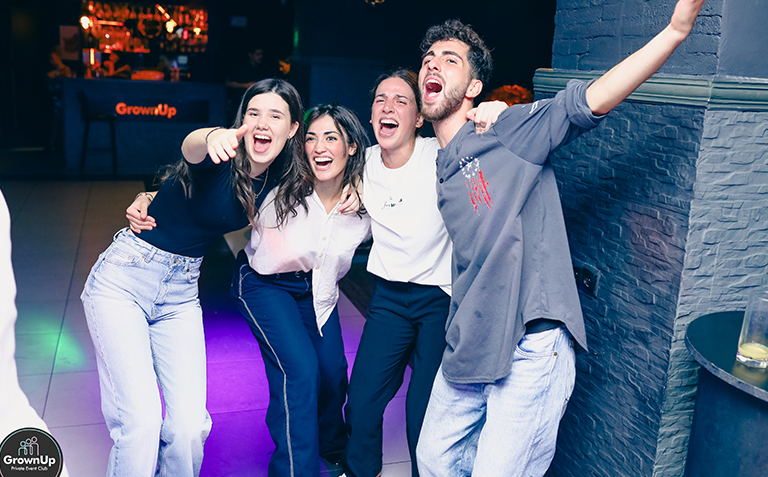 20 თინეიჯერზე, დახურული წვეულება ივენთ კლუბში