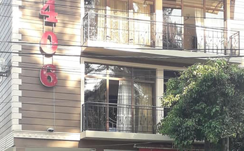 ქობულეთში, ნომერები 2 და 3 სტუმარზე საუზმით