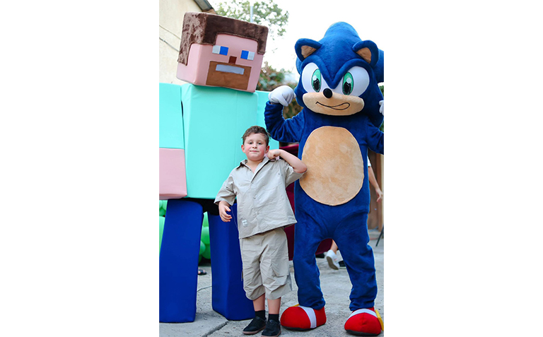 გასართობი პროგრამა 2 ანიმაციური გმირით + ვარსკვლავის გახსნა