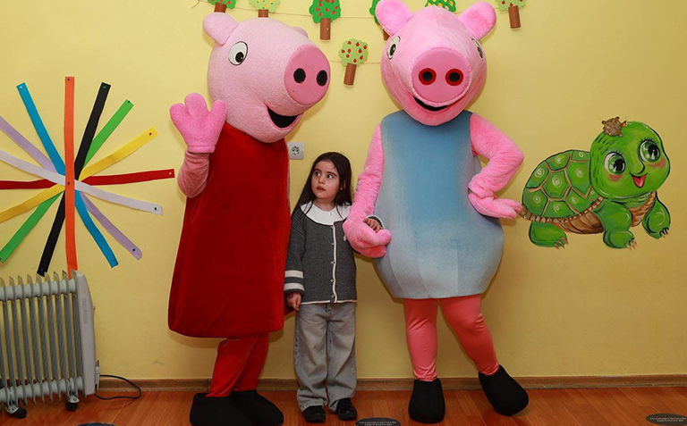 გასართობი პროგრამა 2 ანიმაციური გმირით + ვარსკვლავის გახსნა