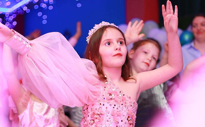 დაბადების დღის წვეულება 25+1 ბავშვზე