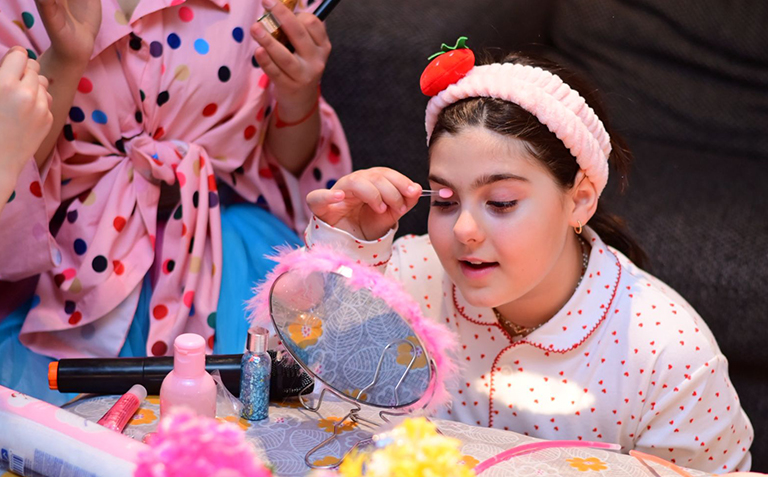 გამოძახებით, 1,5 საათიანი პროგრამა "გოგონების ფართი" + საჩუქარი